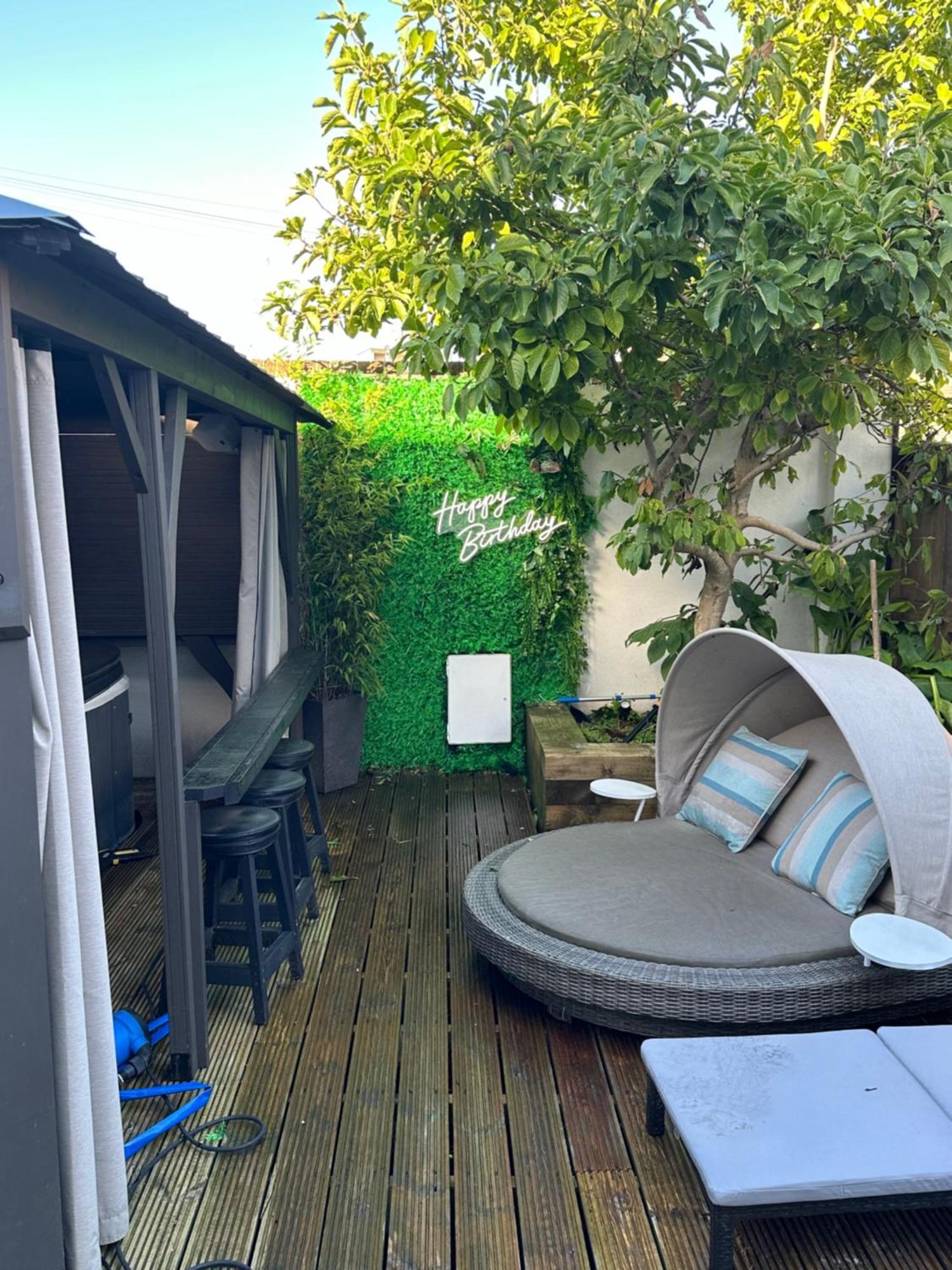 Ashbys Deluxe Studios With Spa Included Portsmouth Exterior photo